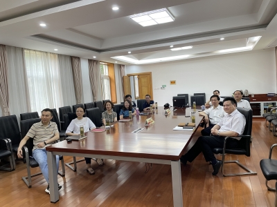 党委理论学习中心组成员收看直播-2 党委理论学习中心组成员收看直播-2