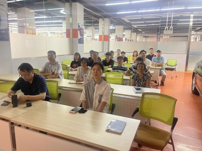 机电工程系党支部师生收看直播-2 机电工程系党支部师生收看直播-2